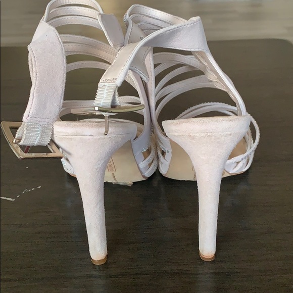 Rose suede heels - Picture 4 of 6